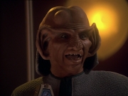 extant_StarTrek_DS9_7x24-TheDogsOfWar_2440.jpg
