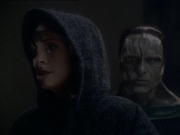 extant_StarTrek_DS9_7x24-TheDogsOfWar_2594.jpg
