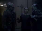 extant_StarTrek_DS9_7x24-TheDogsOfWar_2604.jpg