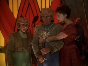 extant_StarTrek_DS9_7x24-TheDogsOfWar_3298.jpg