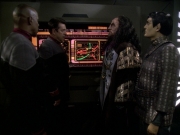 extant_StarTrek_DS9_7x24-TheDogsOfWar_3364.jpg