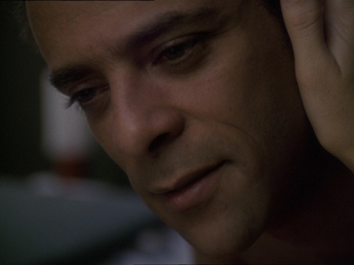 extant_StarTrek_DS9_7x25-7x26-WhatYouLeaveBehind_0090.jpg