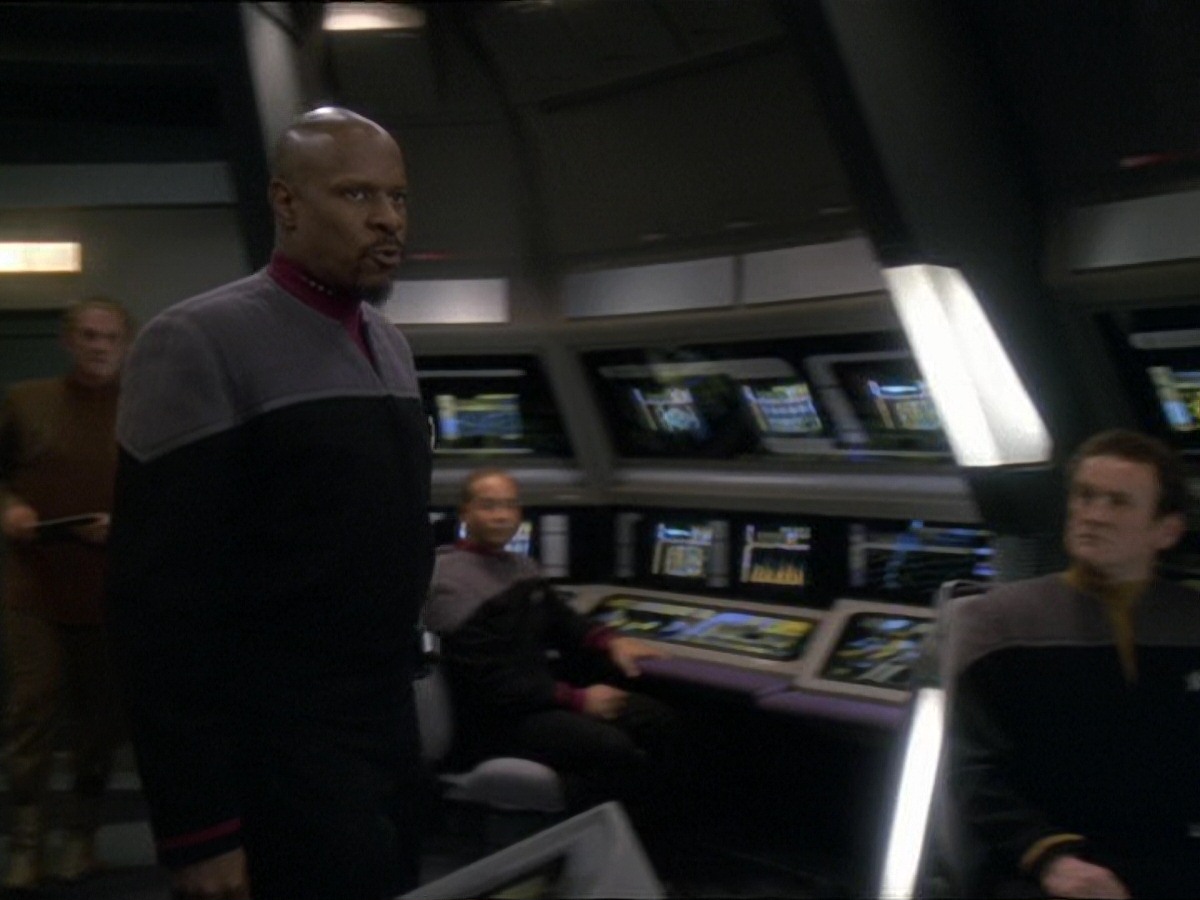 extant_StarTrek_DS9_7x25-7x26-WhatYouLeaveBehind_0398.jpg