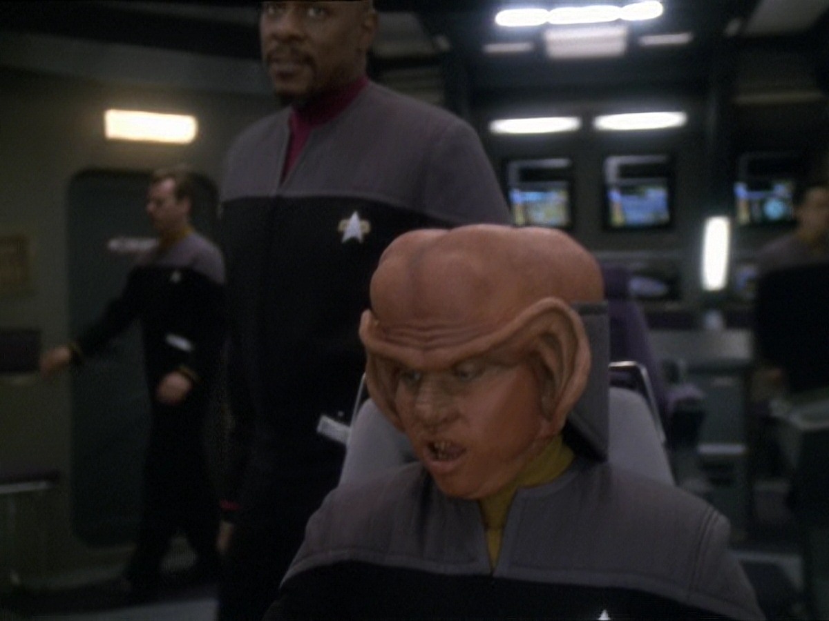 extant_StarTrek_DS9_7x25-7x26-WhatYouLeaveBehind_0405.jpg