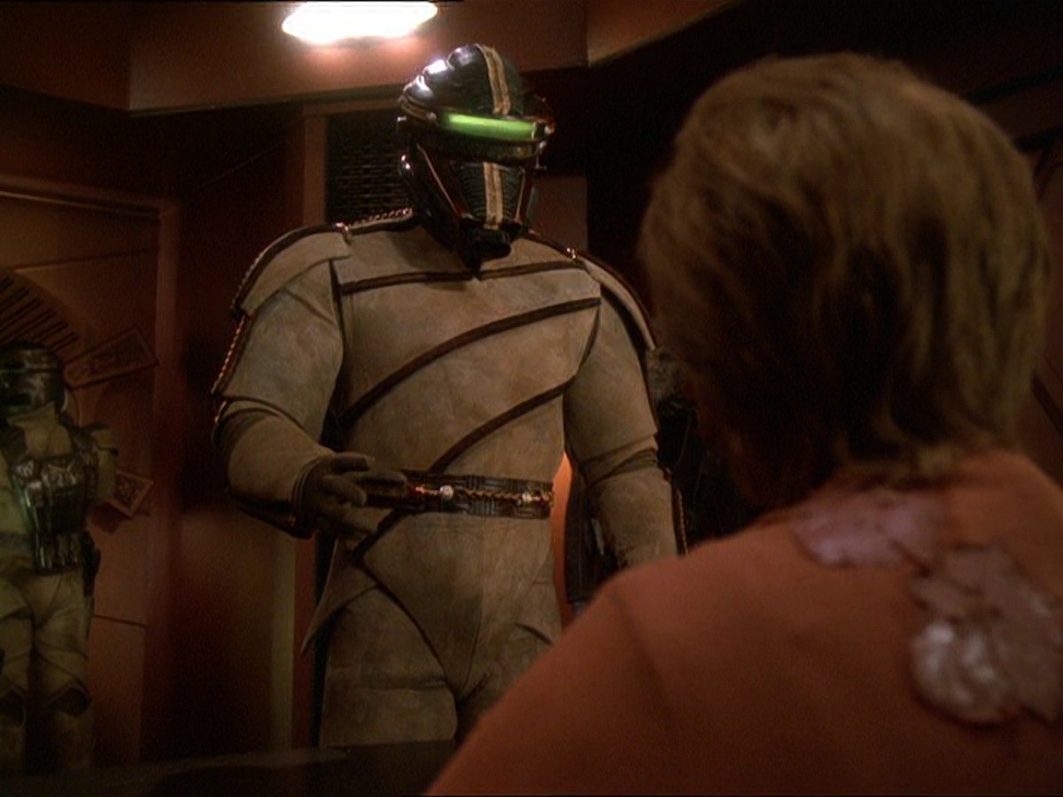 extant_StarTrek_DS9_7x25-7x26-WhatYouLeaveBehind_0613.jpg