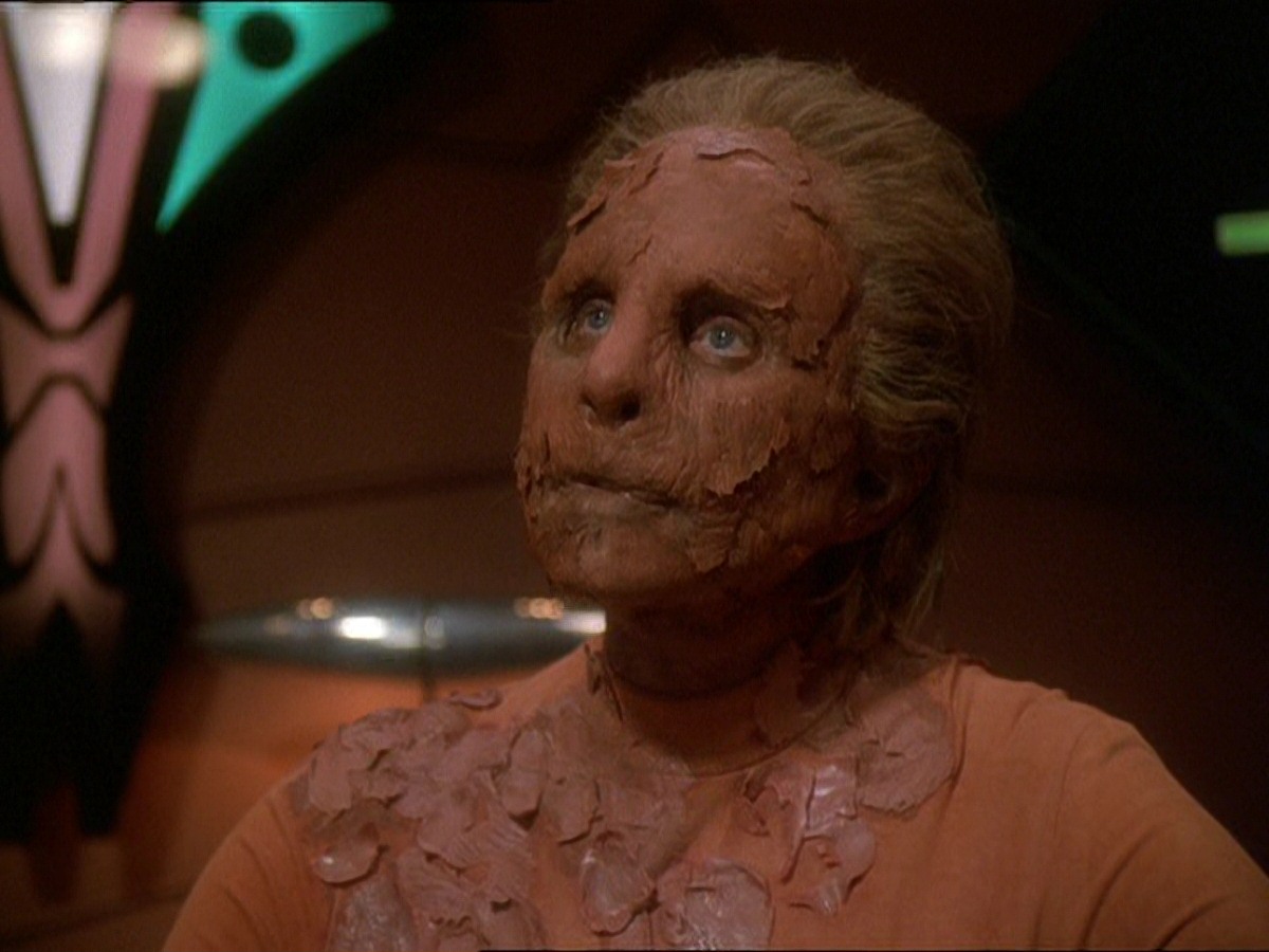 extant_StarTrek_DS9_7x25-7x26-WhatYouLeaveBehind_0655.jpg