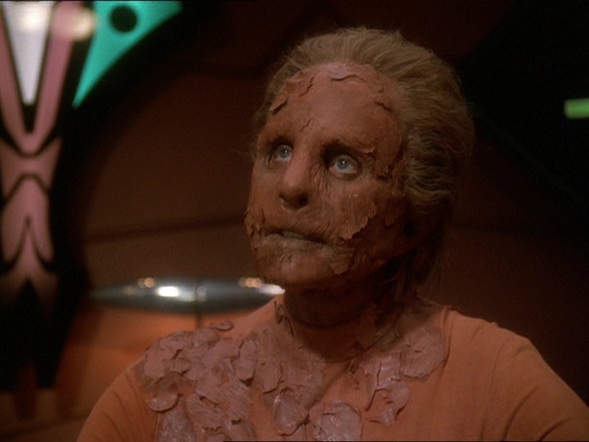 extant_StarTrek_DS9_7x25-7x26-WhatYouLeaveBehind_0656.jpg