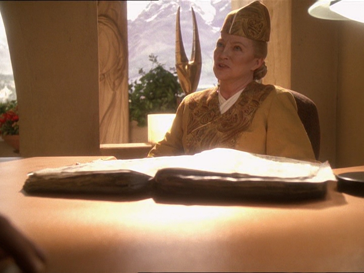 extant_StarTrek_DS9_7x25-7x26-WhatYouLeaveBehind_1332.jpg
