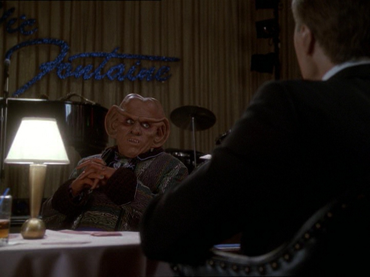 extant_StarTrek_DS9_7x25-7x26-WhatYouLeaveBehind_1473.jpg