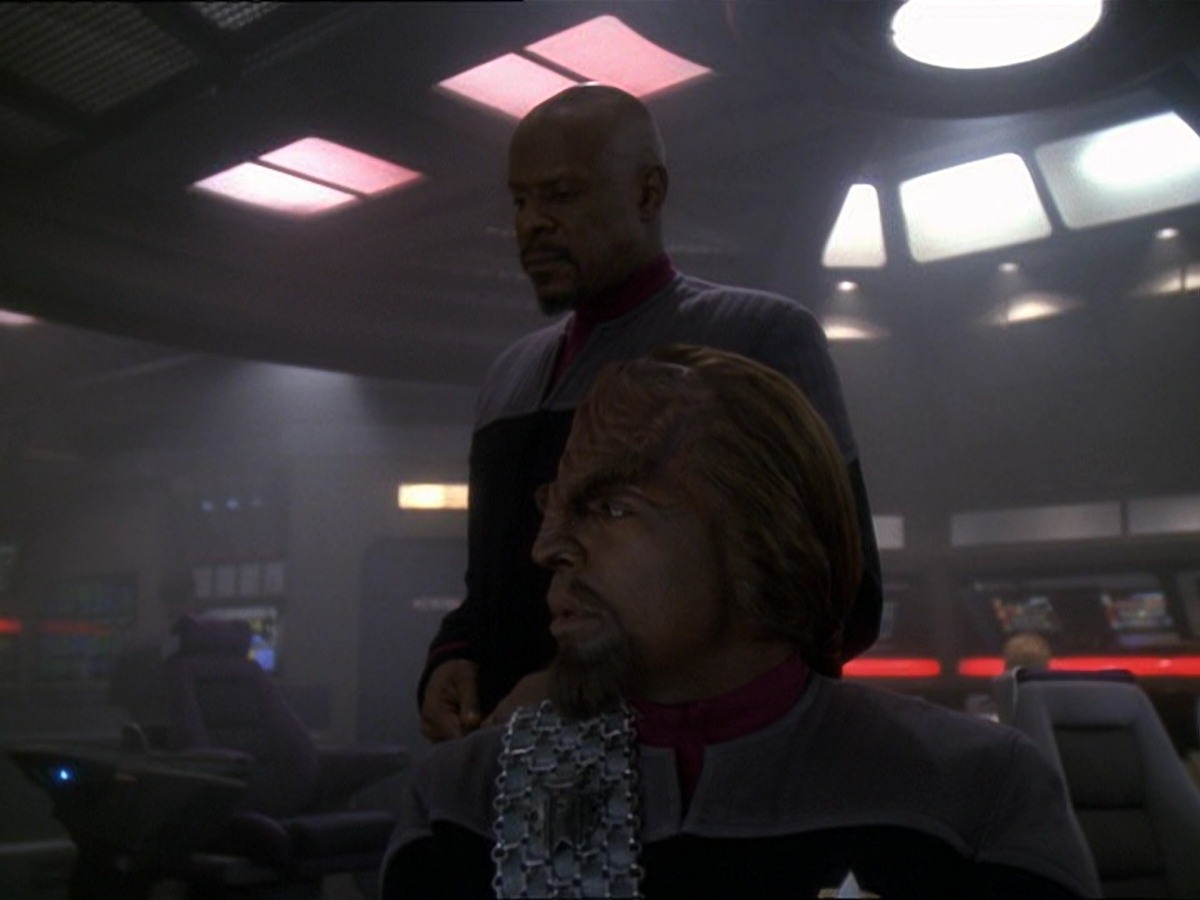 extant_StarTrek_DS9_7x25-7x26-WhatYouLeaveBehind_3566.jpg