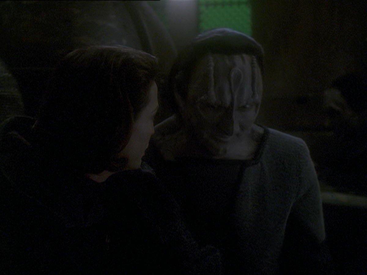 extant_StarTrek_DS9_7x25-7x26-WhatYouLeaveBehind_3688.jpg