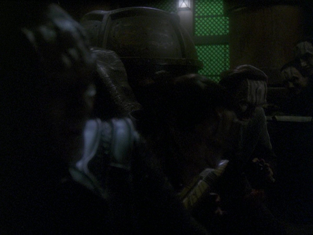 extant_StarTrek_DS9_7x25-7x26-WhatYouLeaveBehind_3730.jpg