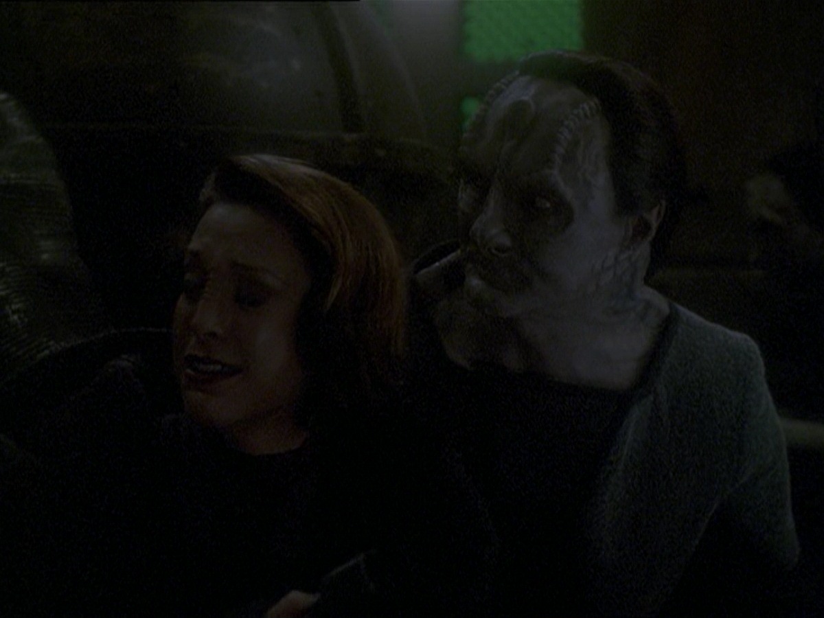 extant_StarTrek_DS9_7x25-7x26-WhatYouLeaveBehind_3743.jpg