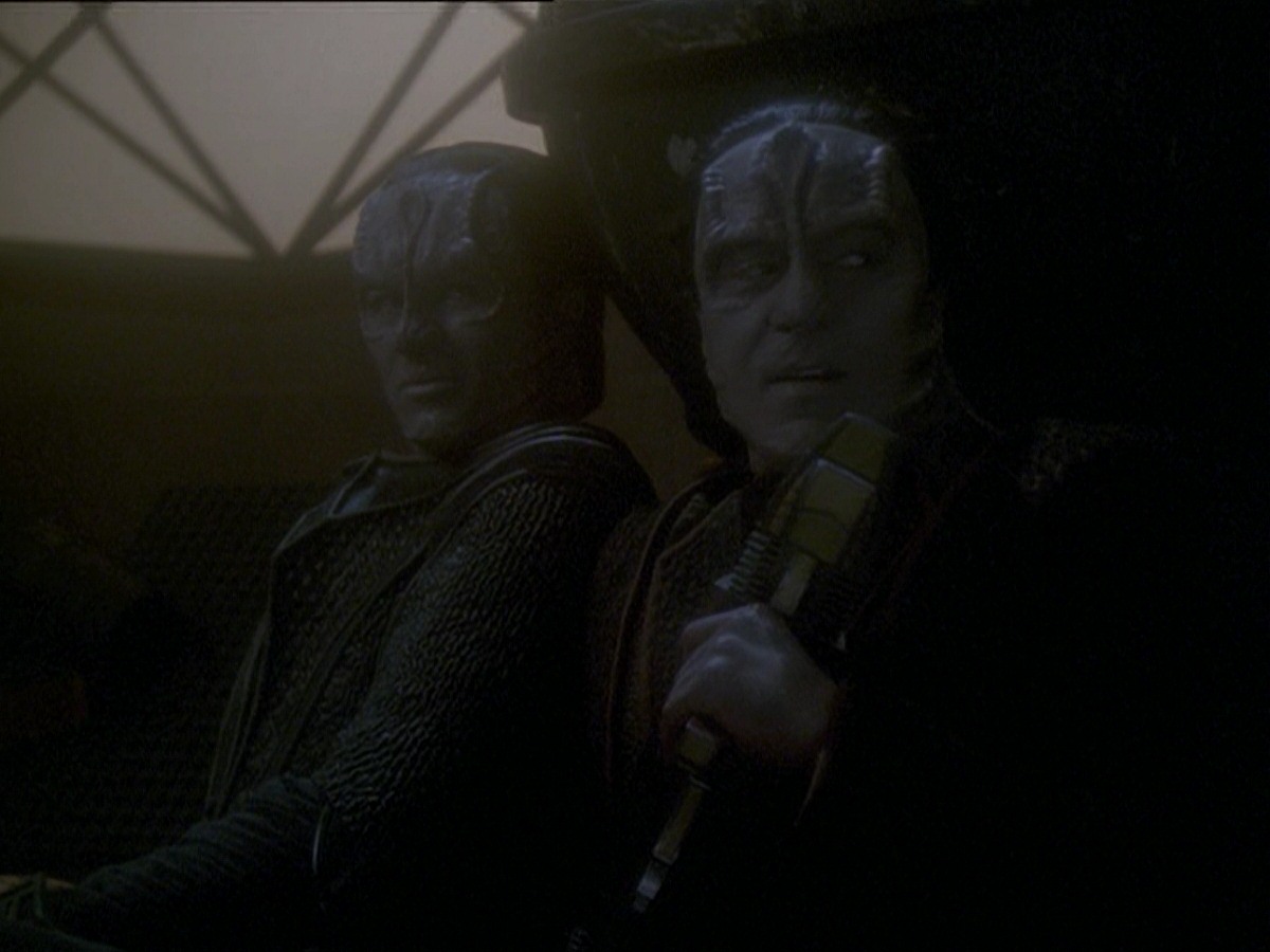extant_StarTrek_DS9_7x25-7x26-WhatYouLeaveBehind_3744.jpg