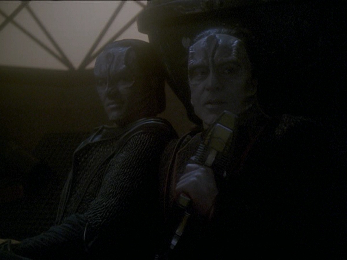 extant_StarTrek_DS9_7x25-7x26-WhatYouLeaveBehind_3746.jpg