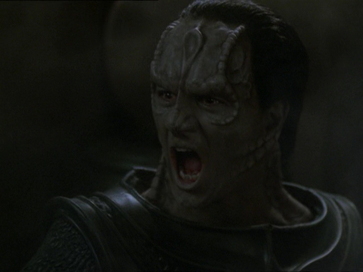 extant_StarTrek_DS9_7x25-7x26-WhatYouLeaveBehind_4014.jpg