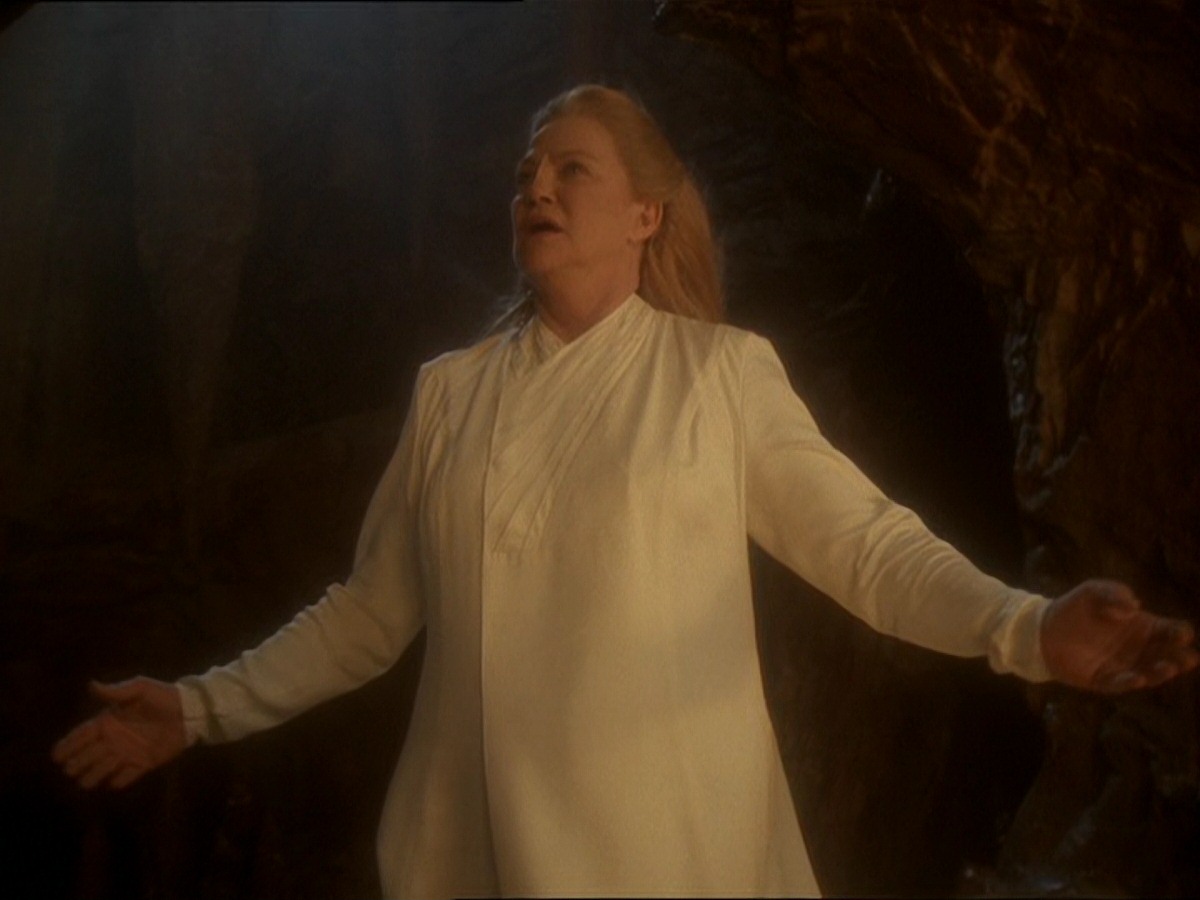 extant_StarTrek_DS9_7x25-7x26-WhatYouLeaveBehind_4486.jpg