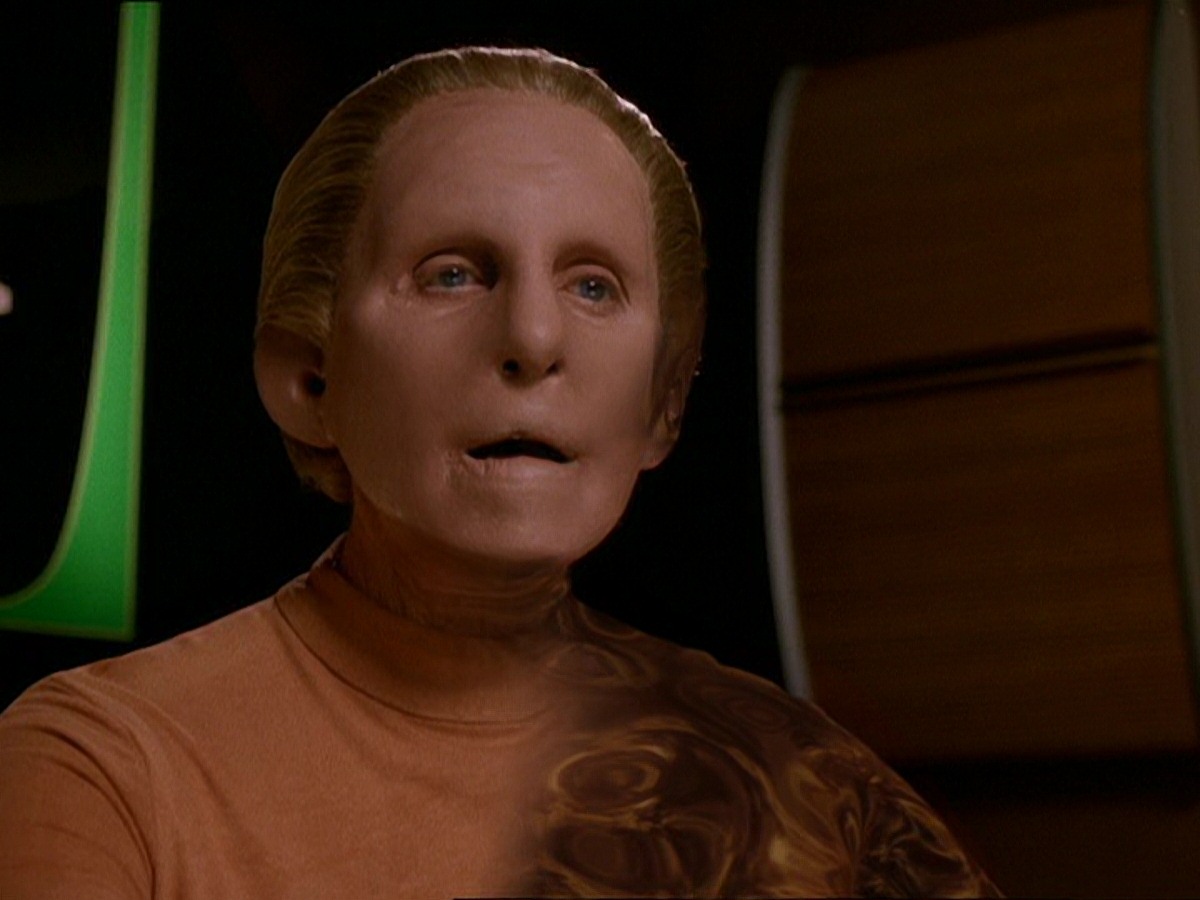 extant_StarTrek_DS9_7x25-7x26-WhatYouLeaveBehind_4734.jpg