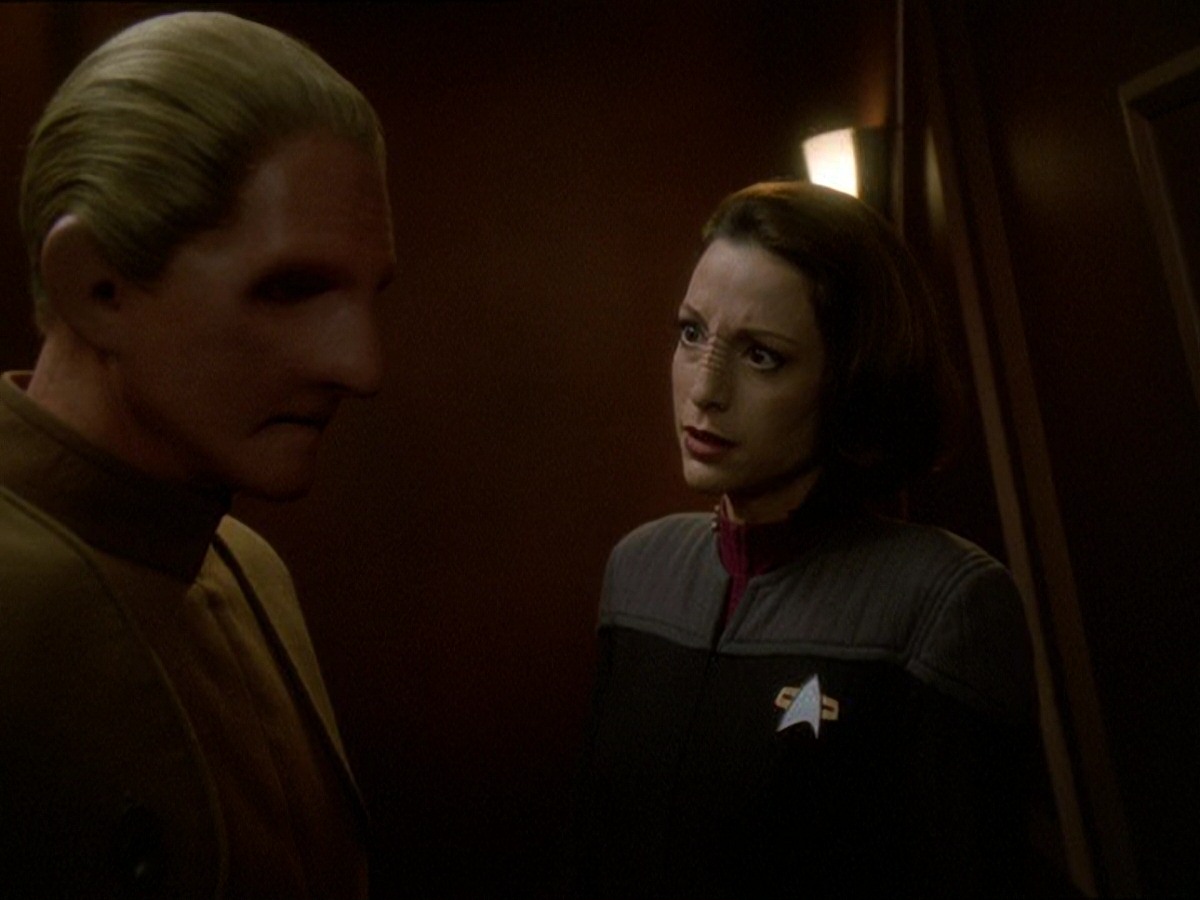 extant_StarTrek_DS9_7x25-7x26-WhatYouLeaveBehind_4798.jpg