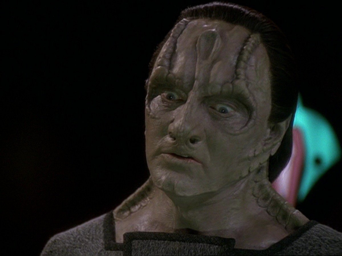 extant_StarTrek_DS9_7x25-7x26-WhatYouLeaveBehind_4994.jpg