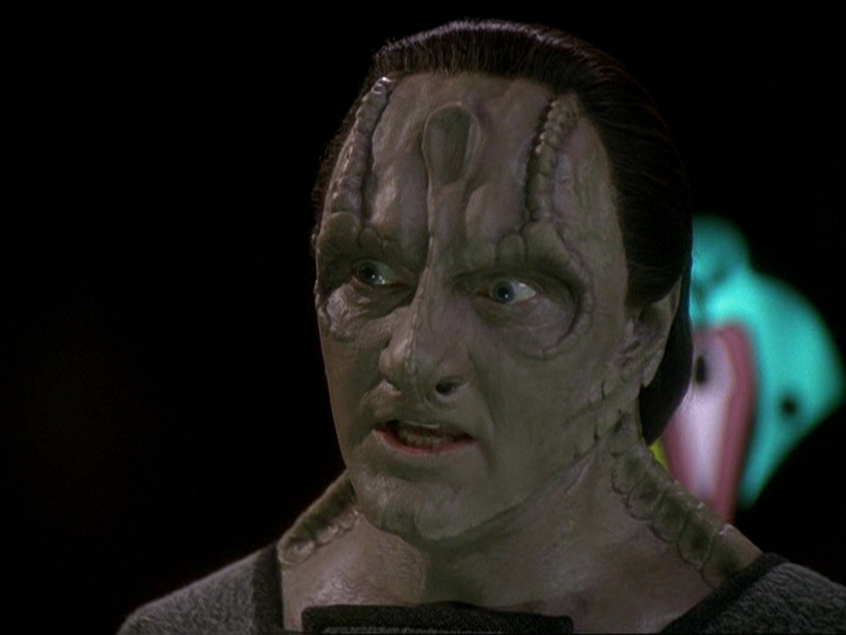 extant_StarTrek_DS9_7x25-7x26-WhatYouLeaveBehind_5000.jpg