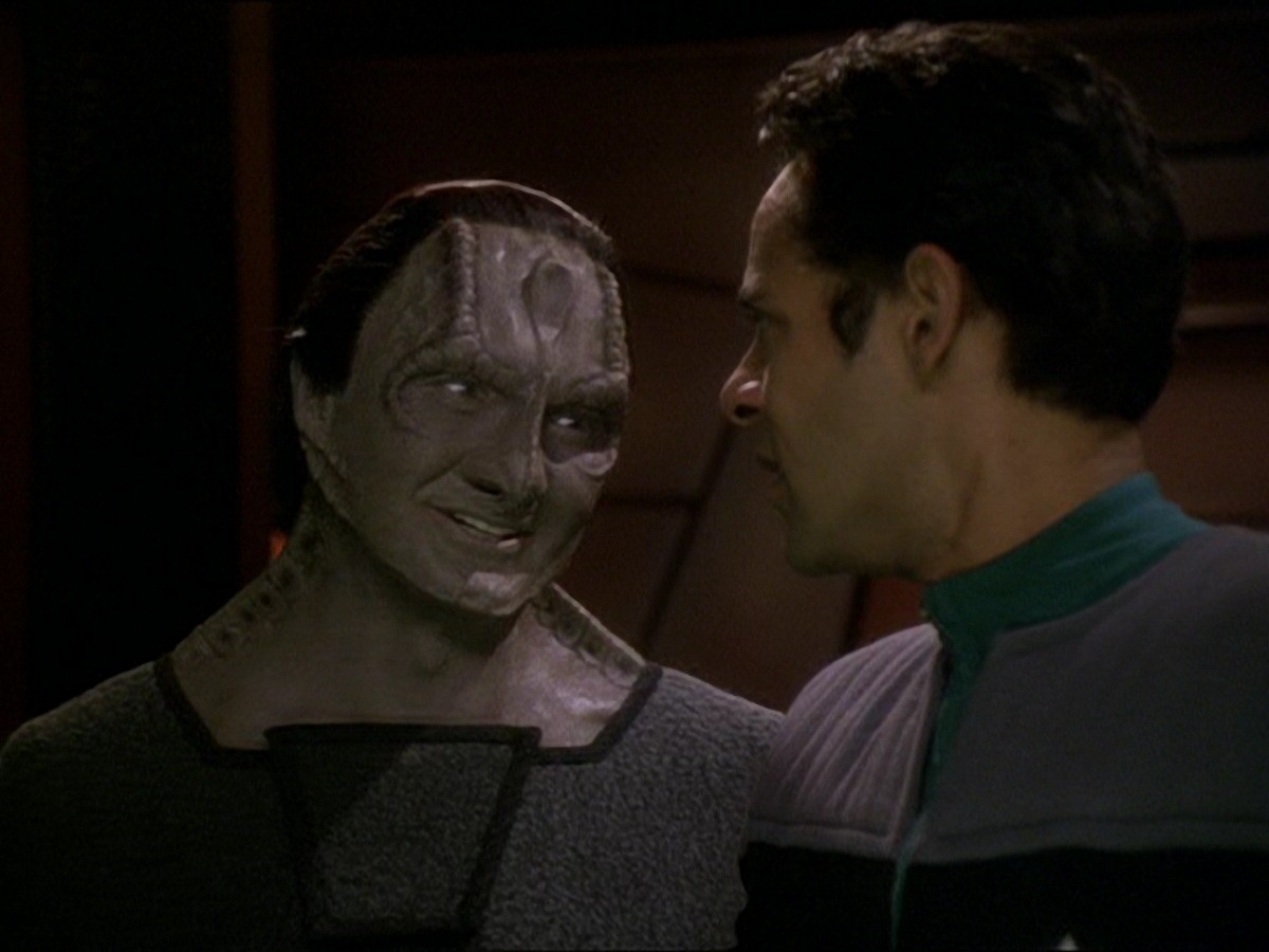 extant_StarTrek_DS9_7x25-7x26-WhatYouLeaveBehind_5015.jpg