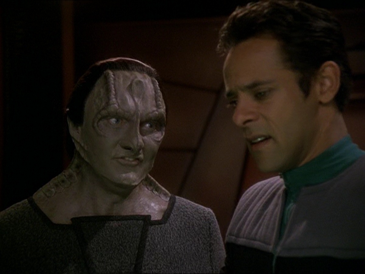 extant_StarTrek_DS9_7x25-7x26-WhatYouLeaveBehind_5019.jpg