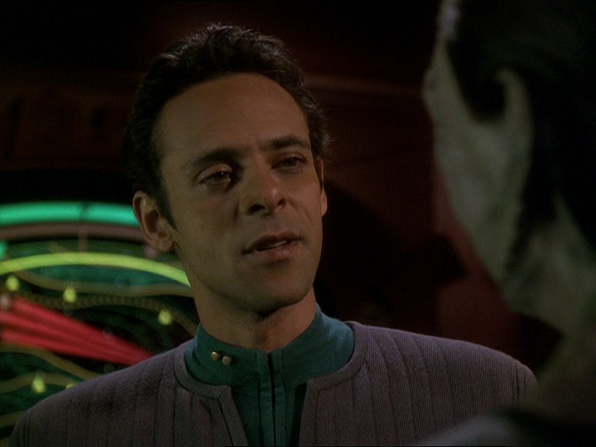 extant_StarTrek_DS9_7x25-7x26-WhatYouLeaveBehind_5089.jpg