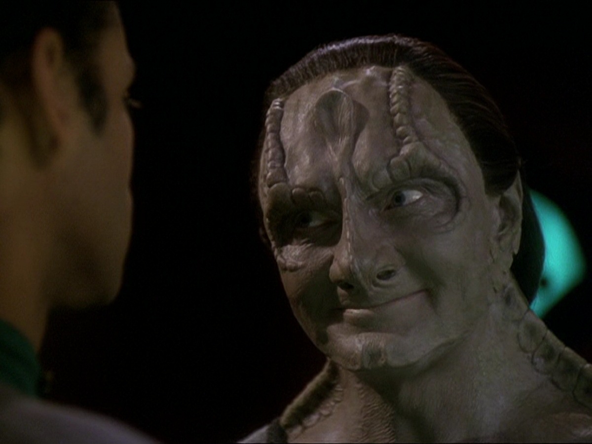 extant_StarTrek_DS9_7x25-7x26-WhatYouLeaveBehind_5096.jpg