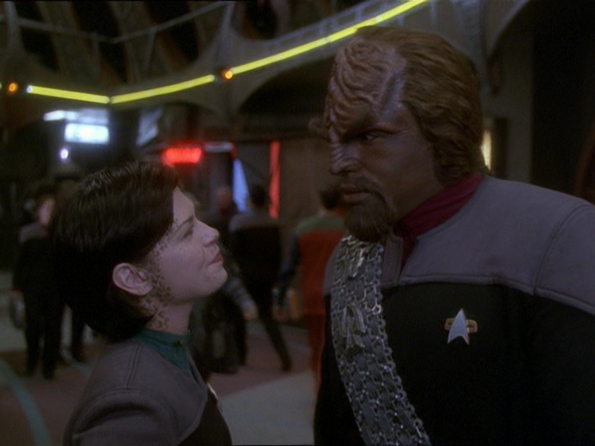extant_StarTrek_DS9_7x25-7x26-WhatYouLeaveBehind_5336.jpg