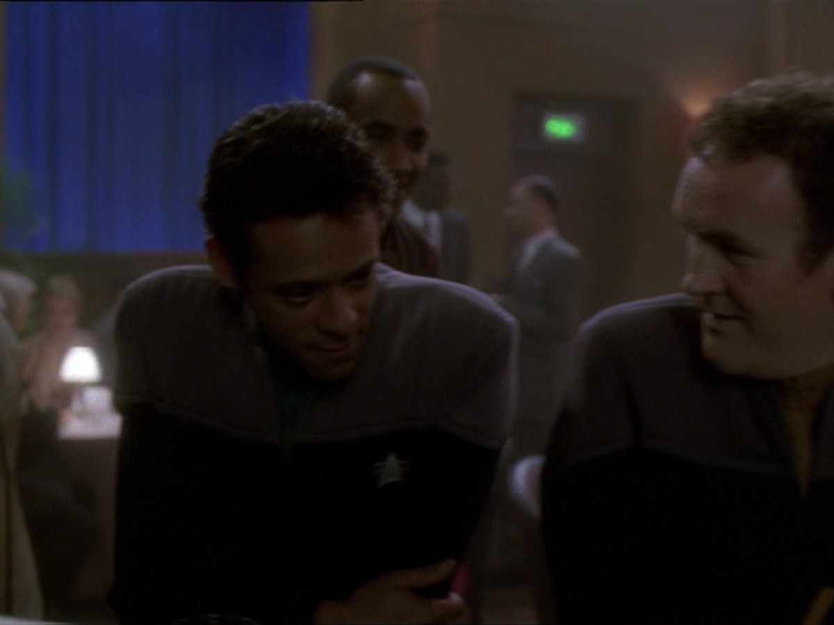 extant_StarTrek_DS9_7x25-7x26-WhatYouLeaveBehind_5469.jpg