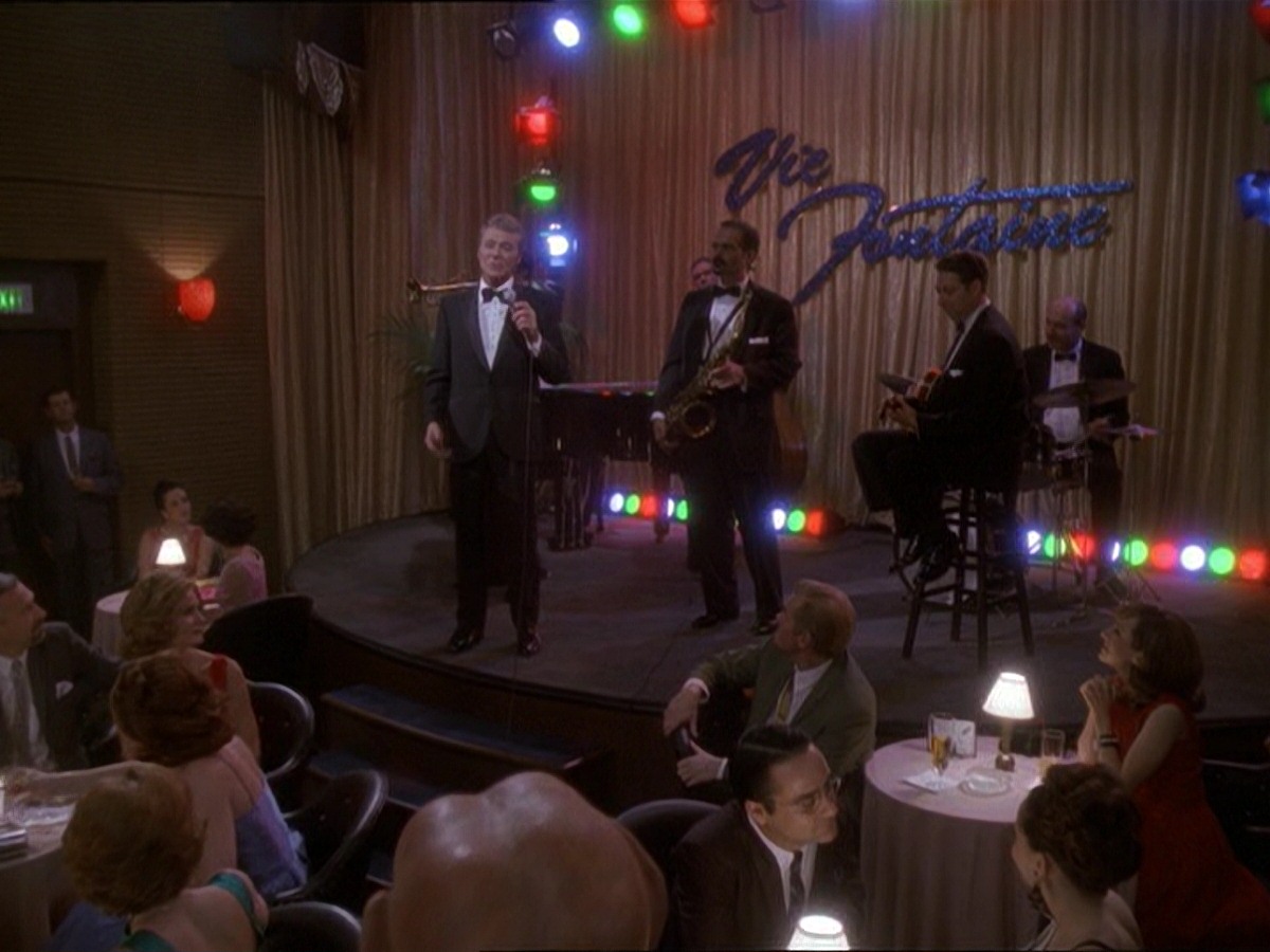 extant_StarTrek_DS9_7x25-7x26-WhatYouLeaveBehind_5808.jpg