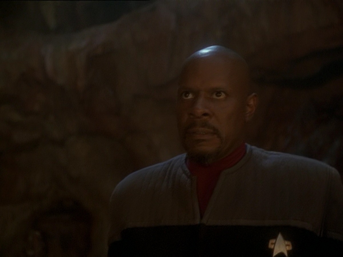 extant_StarTrek_DS9_7x25-7x26-WhatYouLeaveBehind_6099.jpg