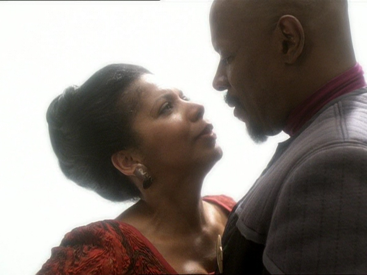 extant_StarTrek_DS9_7x25-7x26-WhatYouLeaveBehind_6471.jpg