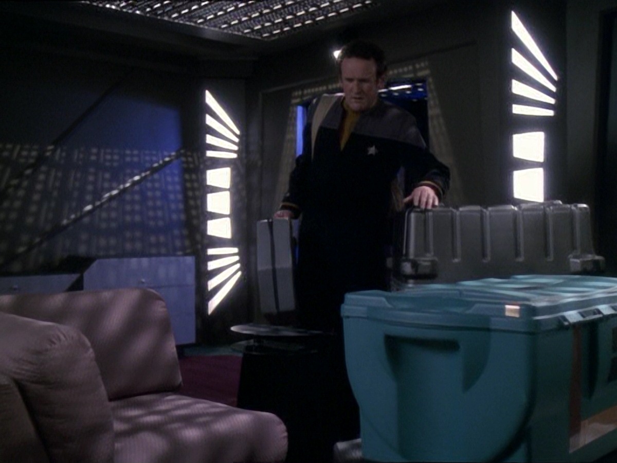 extant_StarTrek_DS9_7x25-7x26-WhatYouLeaveBehind_6648.jpg