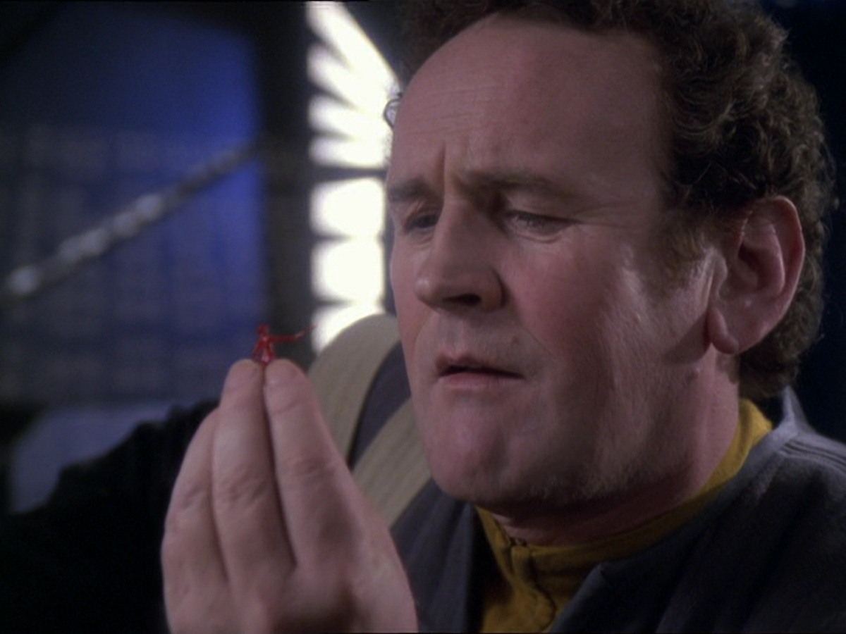 extant_StarTrek_DS9_7x25-7x26-WhatYouLeaveBehind_6669.jpg
