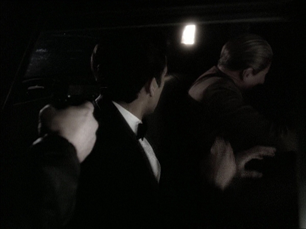 extant_StarTrek_DS9_7x25-7x26-WhatYouLeaveBehind_6682.jpg