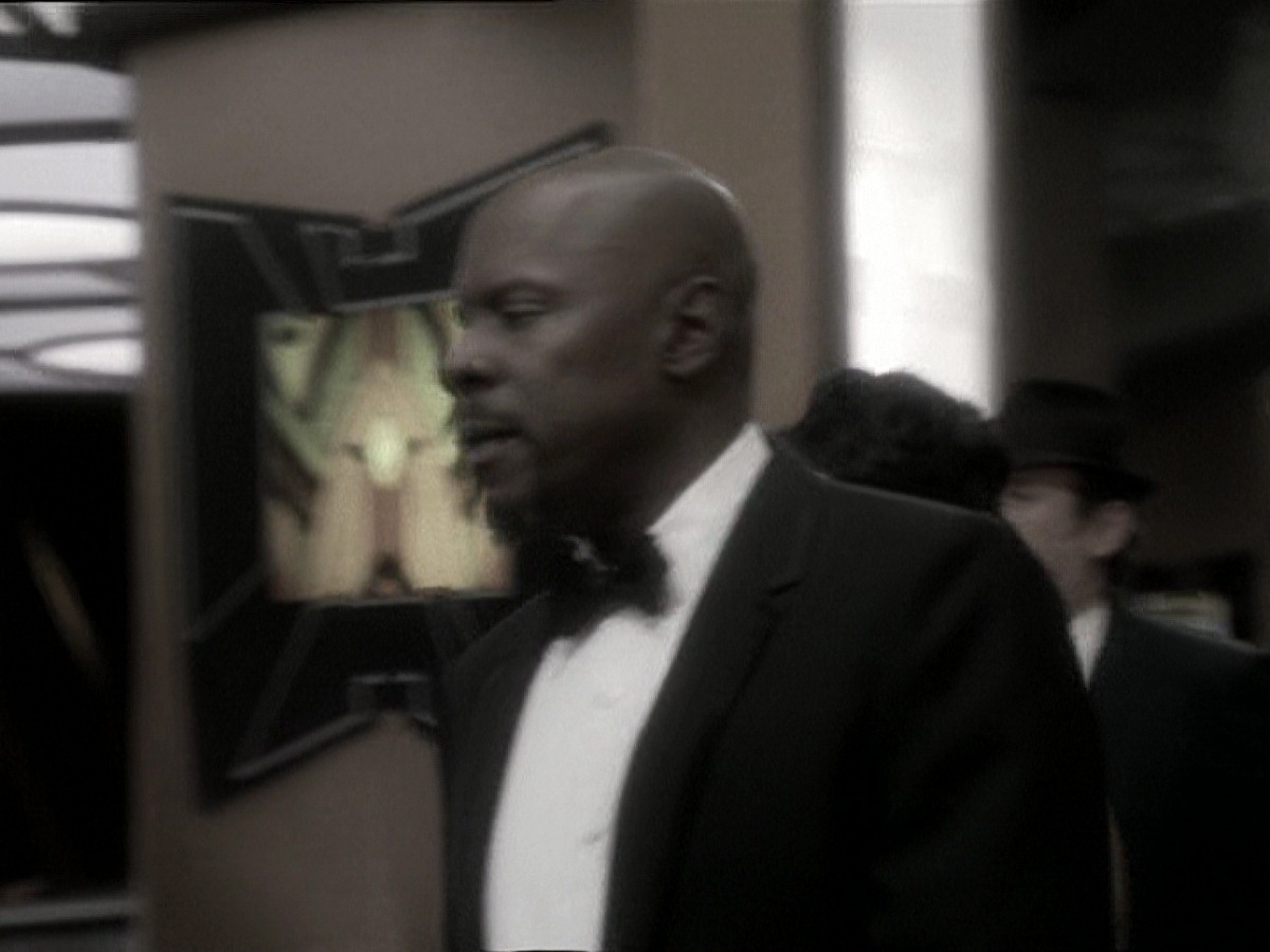 extant_StarTrek_DS9_7x25-7x26-WhatYouLeaveBehind_6848.jpg