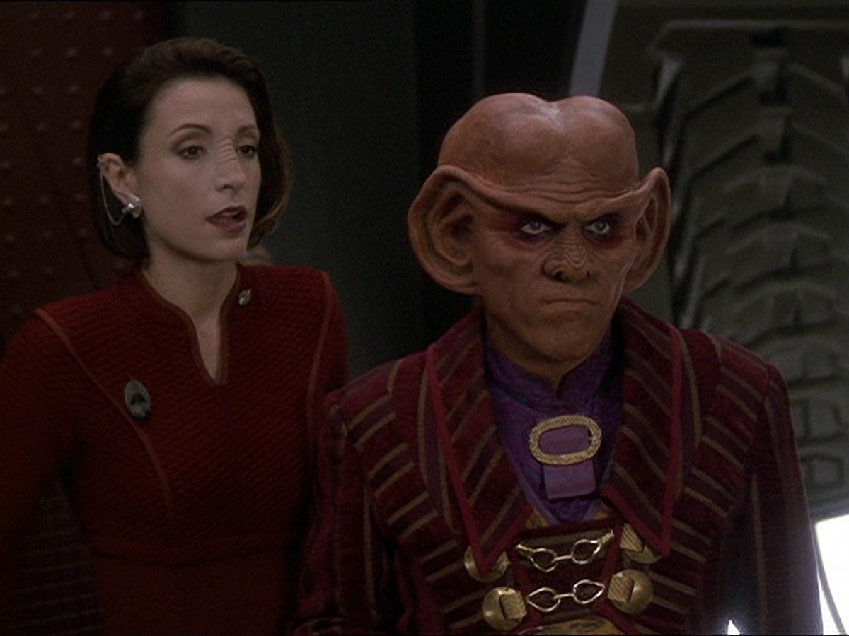 extant_StarTrek_DS9_7x25-7x26-WhatYouLeaveBehind_7050.jpg