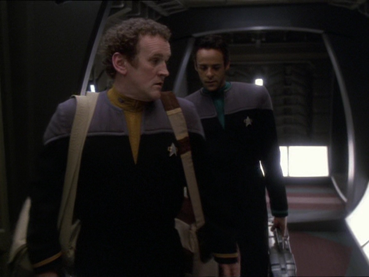 extant_StarTrek_DS9_7x25-7x26-WhatYouLeaveBehind_7083.jpg