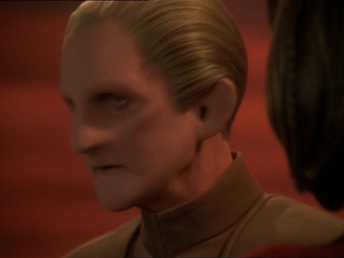 extant_StarTrek_DS9_7x25-7x26-WhatYouLeaveBehind_7142.jpg