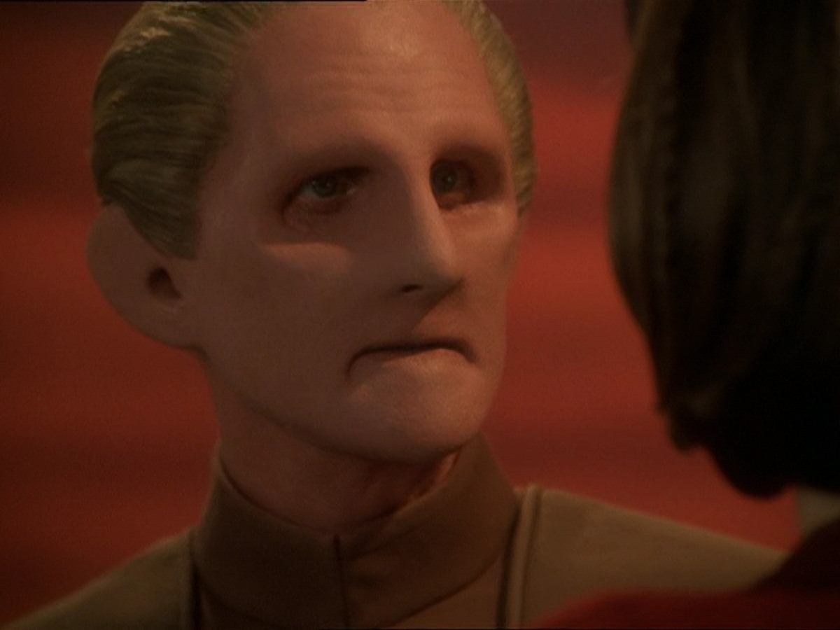 extant_StarTrek_DS9_7x25-7x26-WhatYouLeaveBehind_7146.jpg