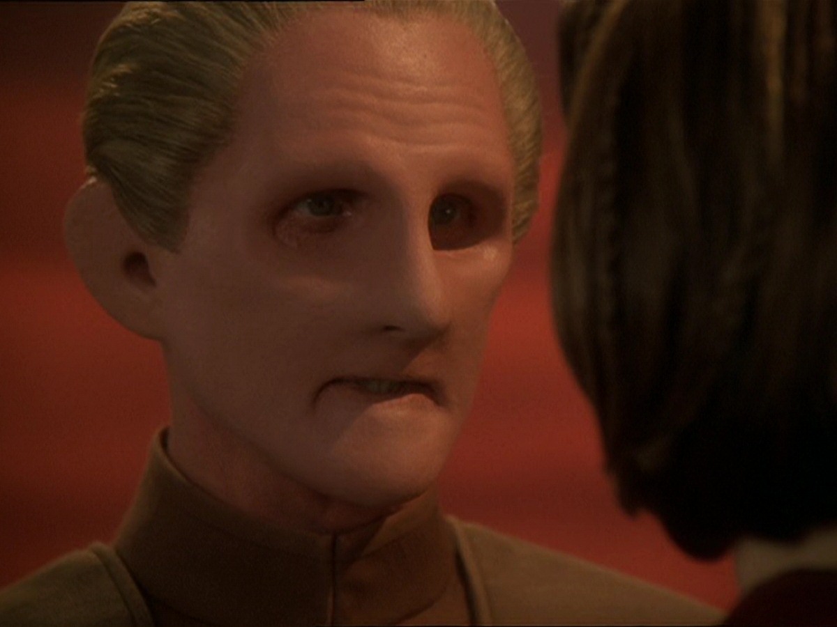 extant_StarTrek_DS9_7x25-7x26-WhatYouLeaveBehind_7153.jpg