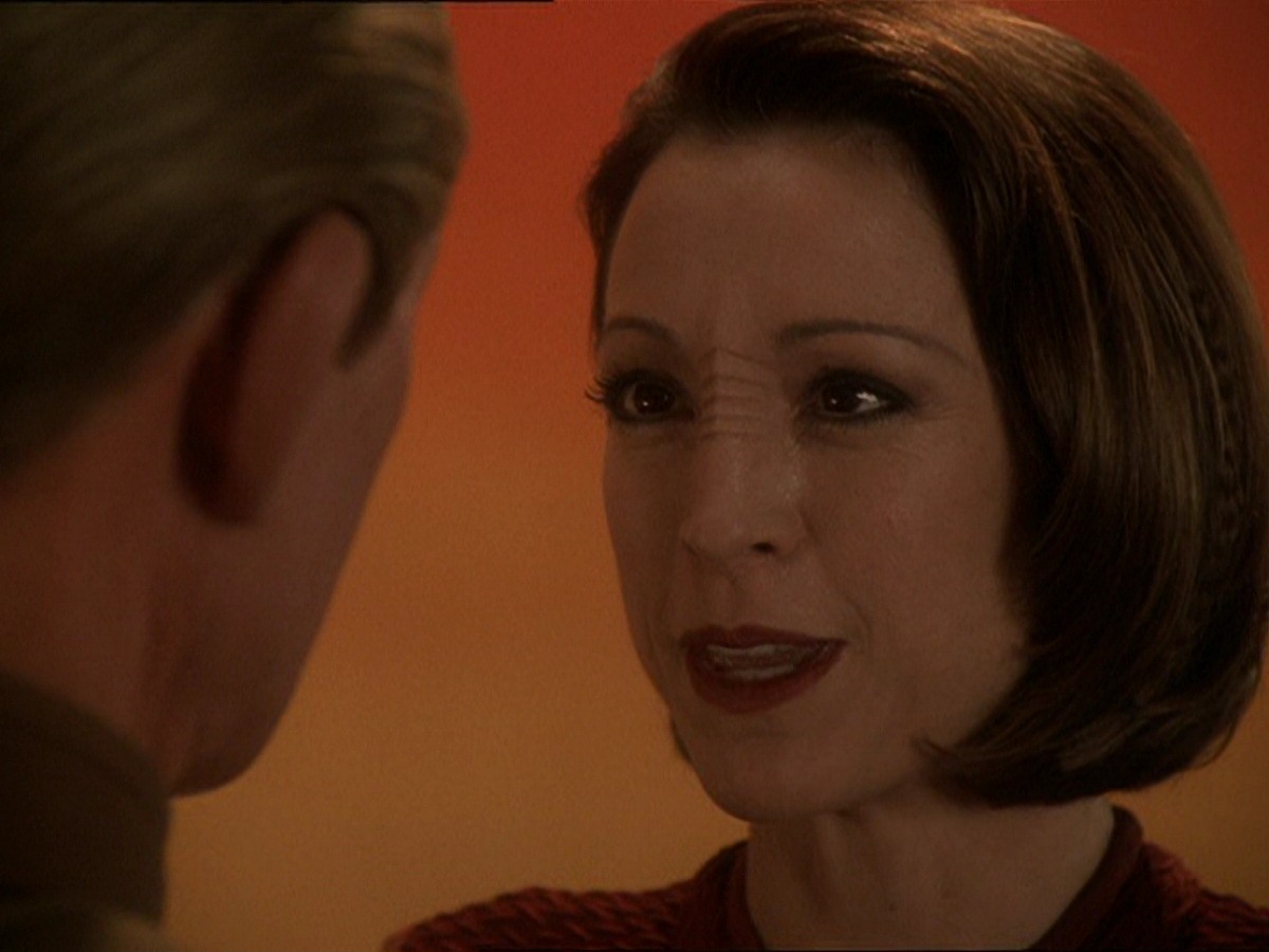 extant_StarTrek_DS9_7x25-7x26-WhatYouLeaveBehind_7155.jpg