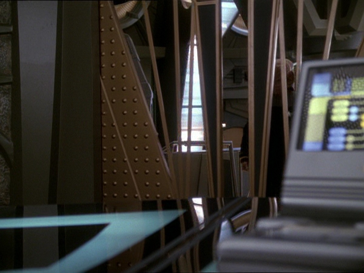 extant_StarTrek_DS9_7x25-7x26-WhatYouLeaveBehind_7308.jpg