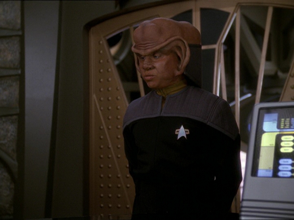 extant_StarTrek_DS9_7x25-7x26-WhatYouLeaveBehind_7328.jpg