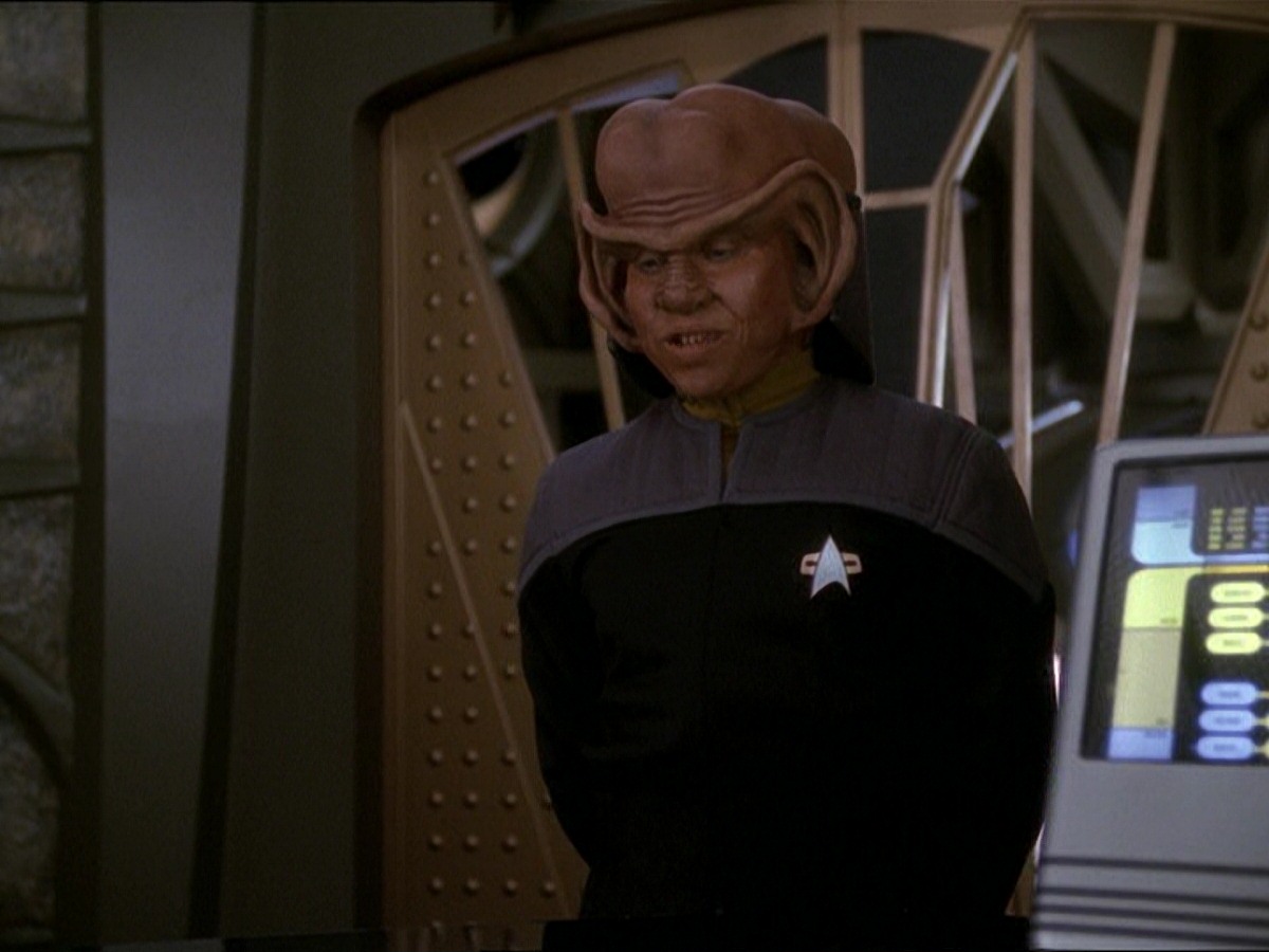 extant_StarTrek_DS9_7x25-7x26-WhatYouLeaveBehind_7345.jpg