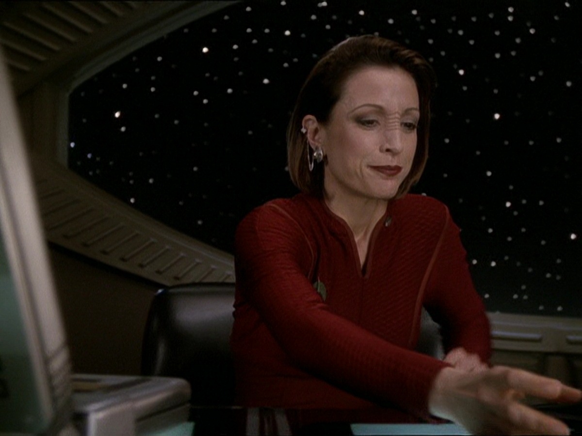 extant_StarTrek_DS9_7x25-7x26-WhatYouLeaveBehind_7354.jpg