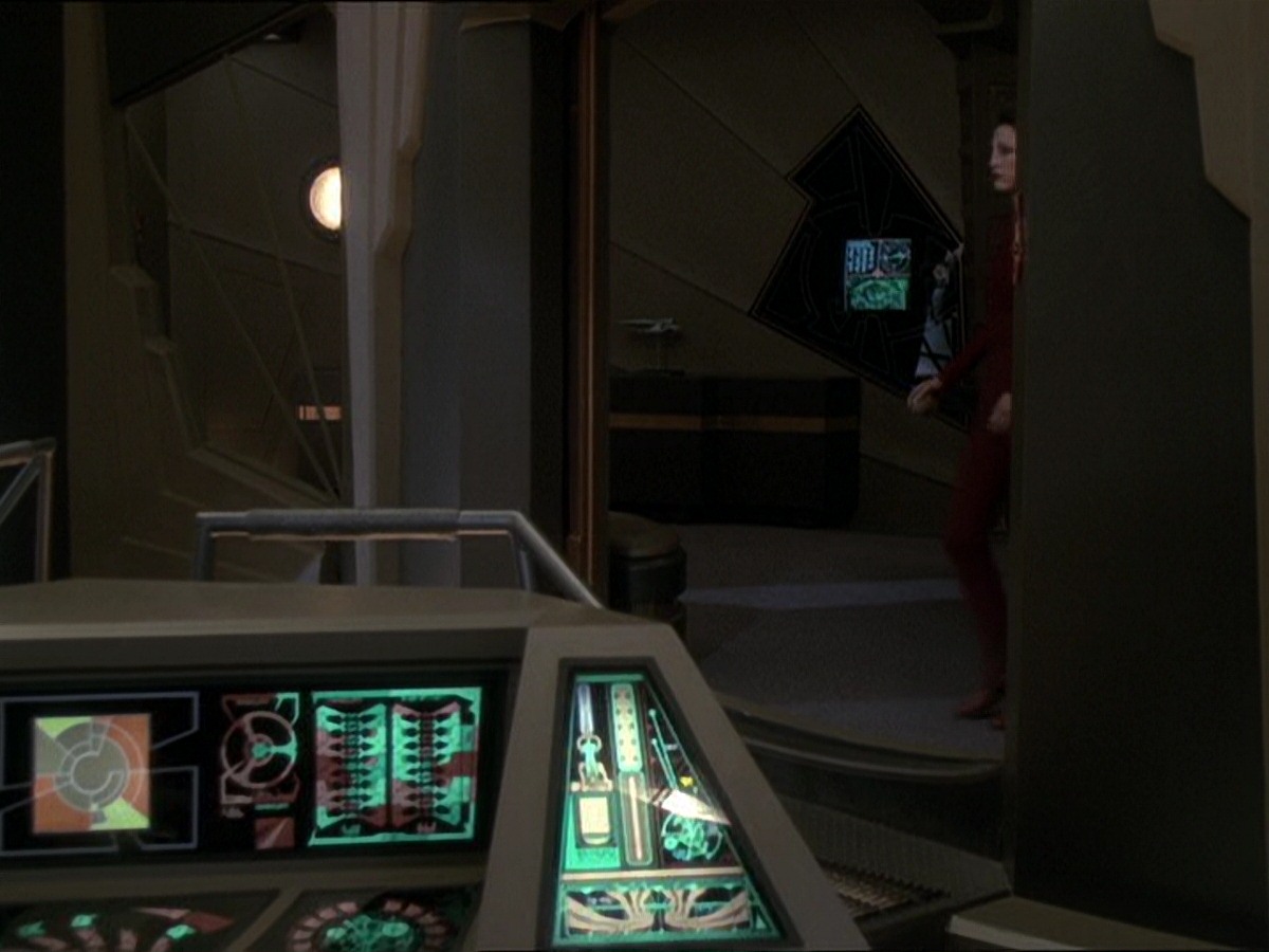 extant_StarTrek_DS9_7x25-7x26-WhatYouLeaveBehind_7364.jpg