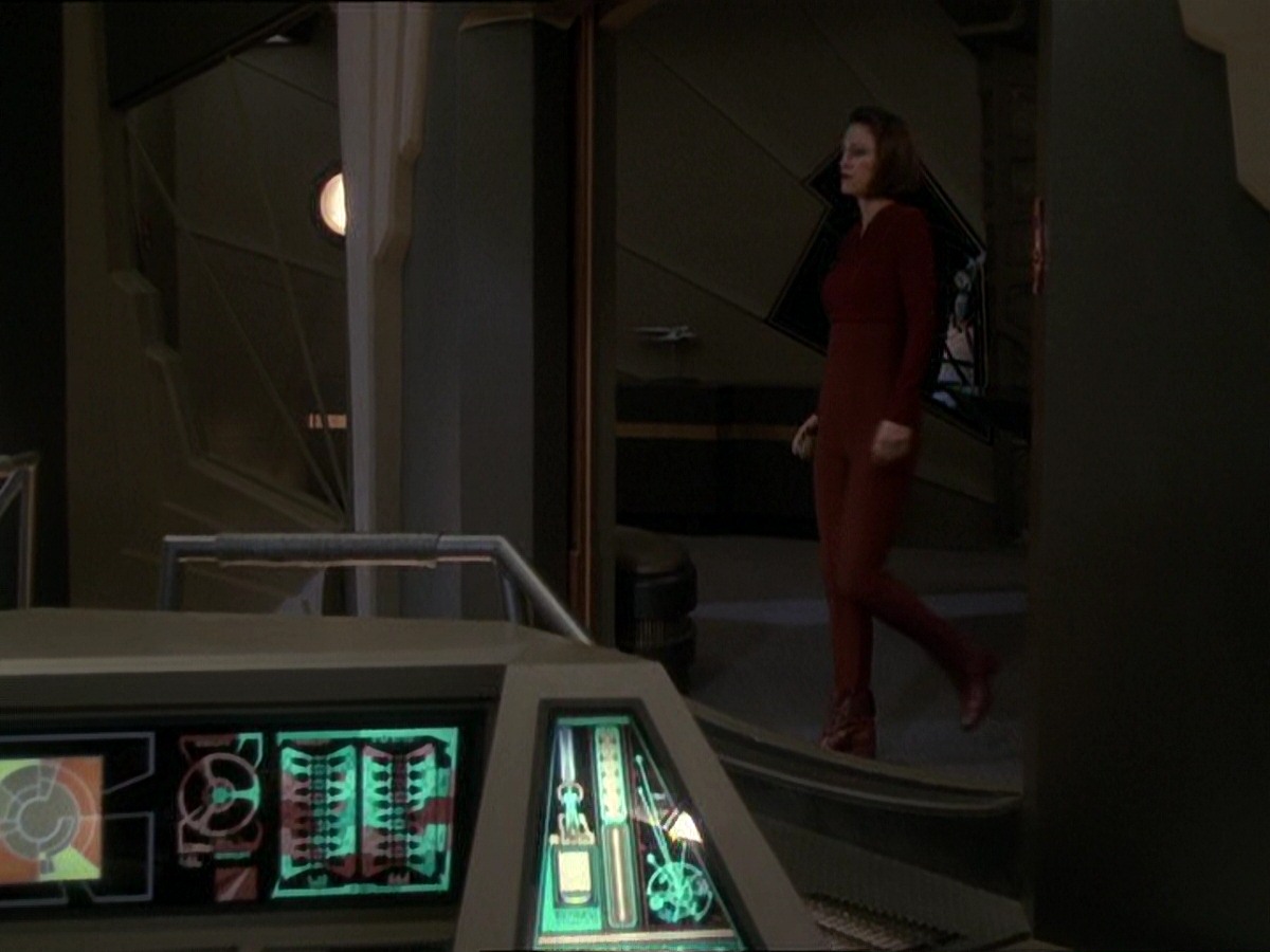 extant_StarTrek_DS9_7x25-7x26-WhatYouLeaveBehind_7365.jpg